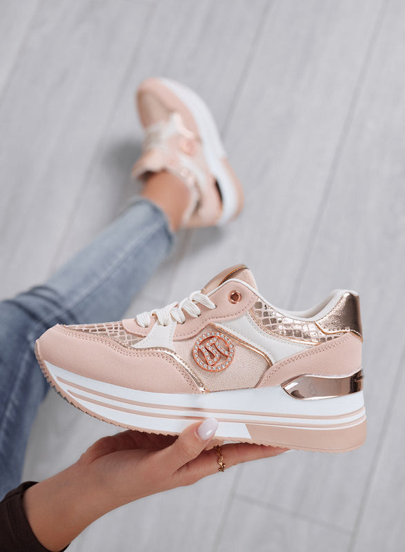 JENNY - Zapatillas rosas con cuña y detalles metalizados