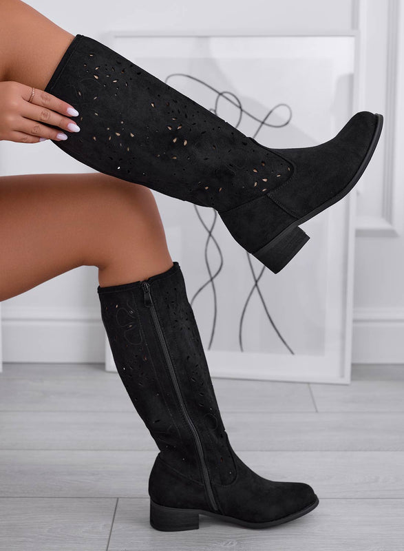ELVIRA - Botas media caña de ante perforadas en negro