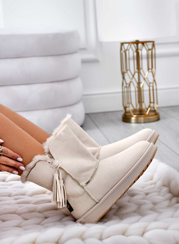 GIADA - Botines beige acolchonados con borlas