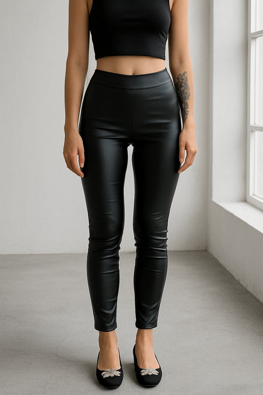 Leggings negros de piel sintética