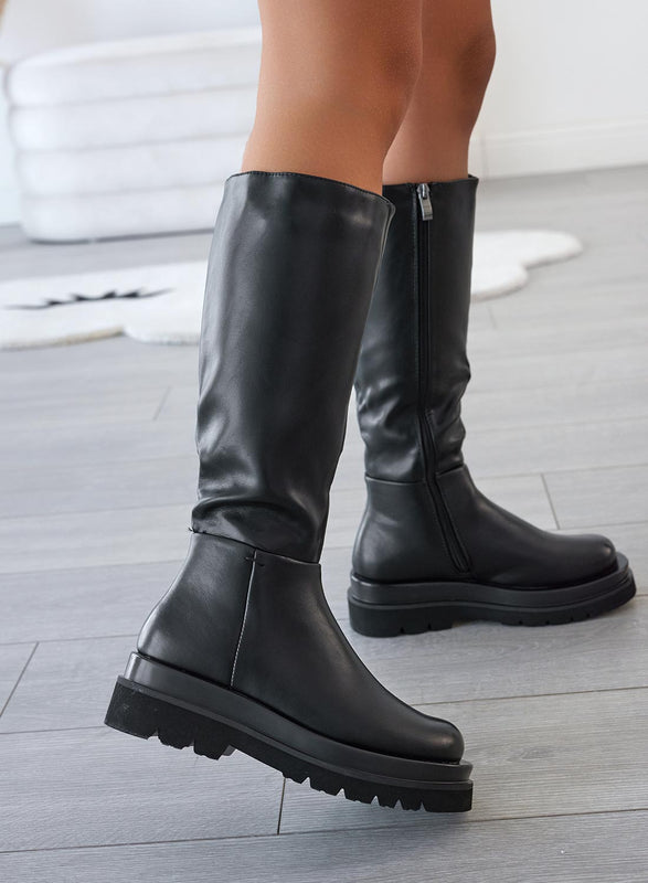 CLARKE - Botines negros de piel sintética