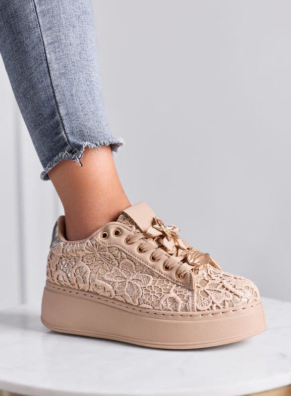 HOPE - Sneakers Fango con Ricami in Pizzo e applicazioni Floreali Oro