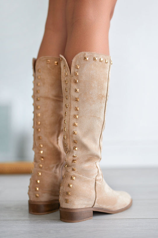 BEATRIX - Botas beige con cuña interna y tachuelas