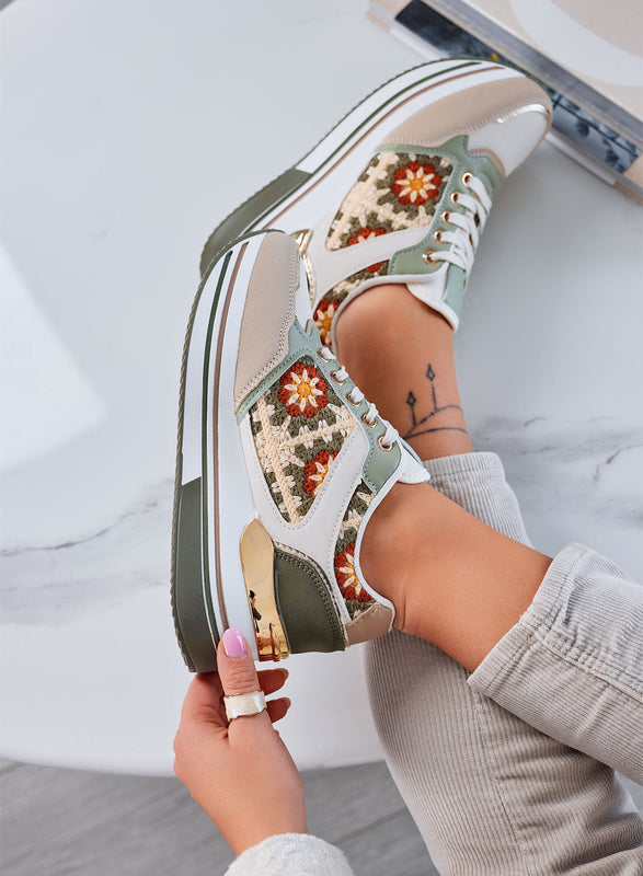 SUSY - Zapatillas verdes con insertos bordados