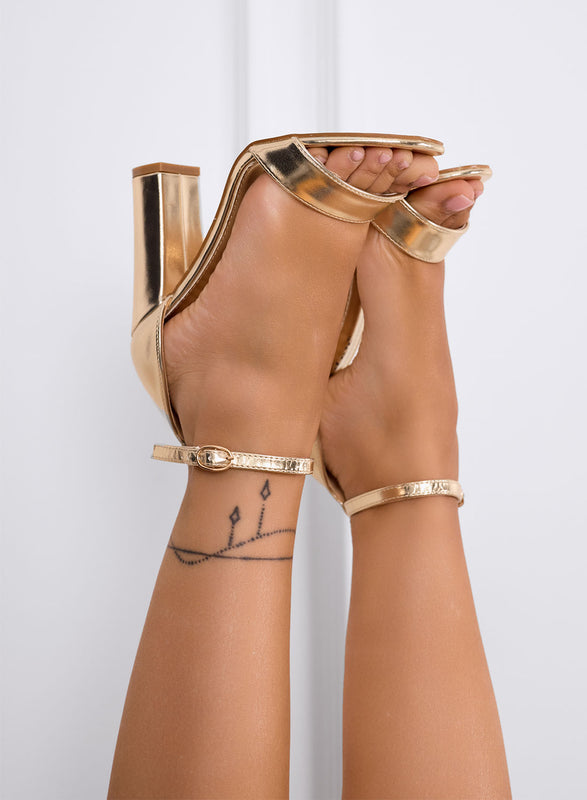 SIBILLA - Elegant Gold Sandals with Block Heel and Ankle Strap