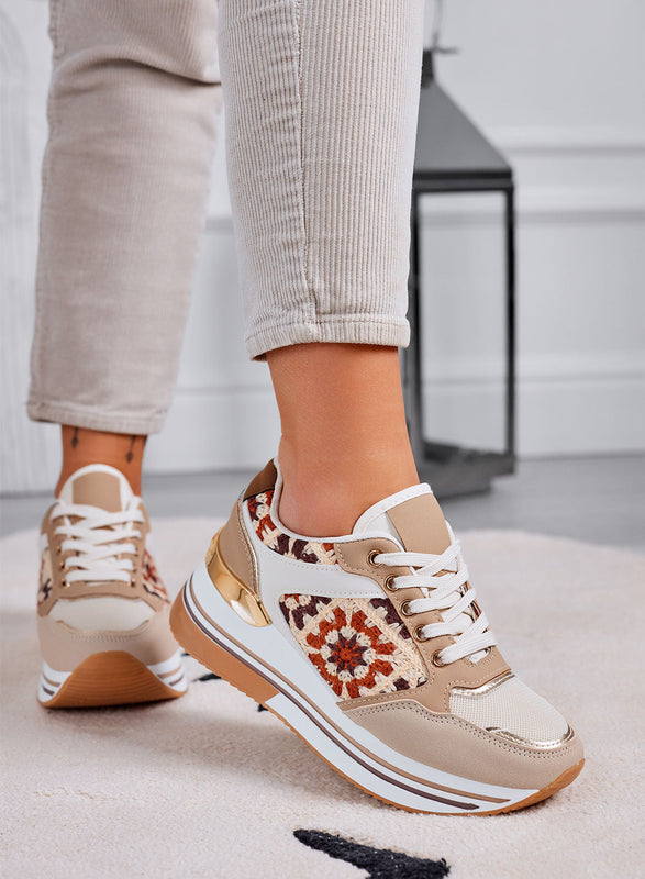 SUSY - Zapatillas beige con insertos bordados