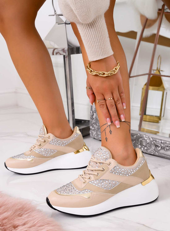 NIVES - Zapatillas beige con suela gruesa y pedrería