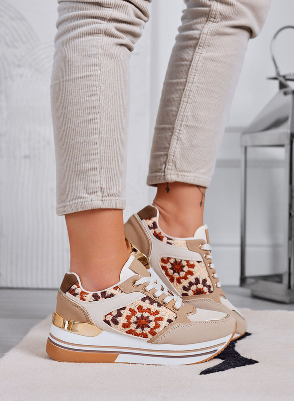 SUSY - Zapatillas beige con insertos bordados