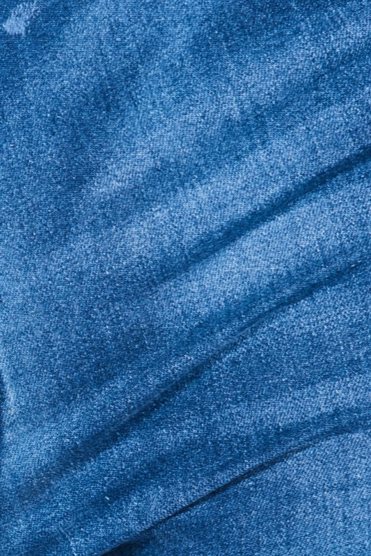 Pantalones pitillo azules con rotos