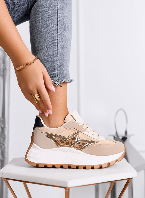 CLARISSA - Zapatillas beige con detalle de estampado animal y suela gruesa