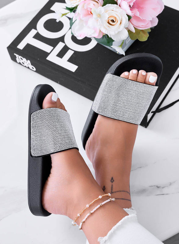 BECKY - Sandalias tipo zapatilla negras con banda de strass