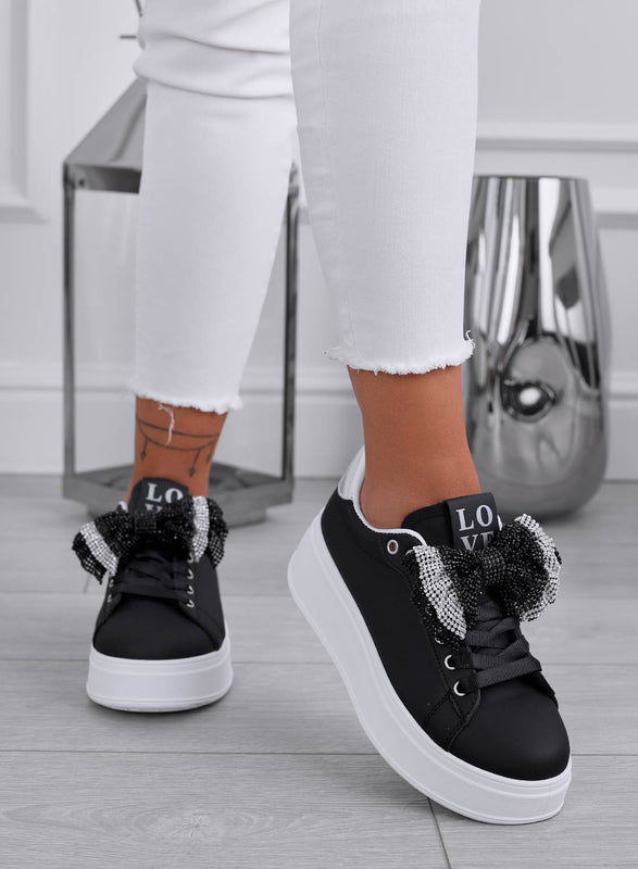 TULLIA - Baskets noires avec nœud orné de bijoux et talon argenté