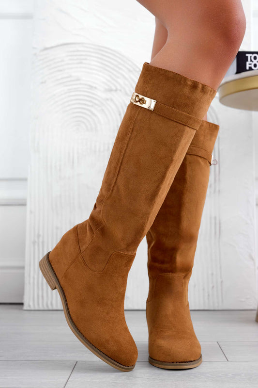 Stivali camel con zeppa interna