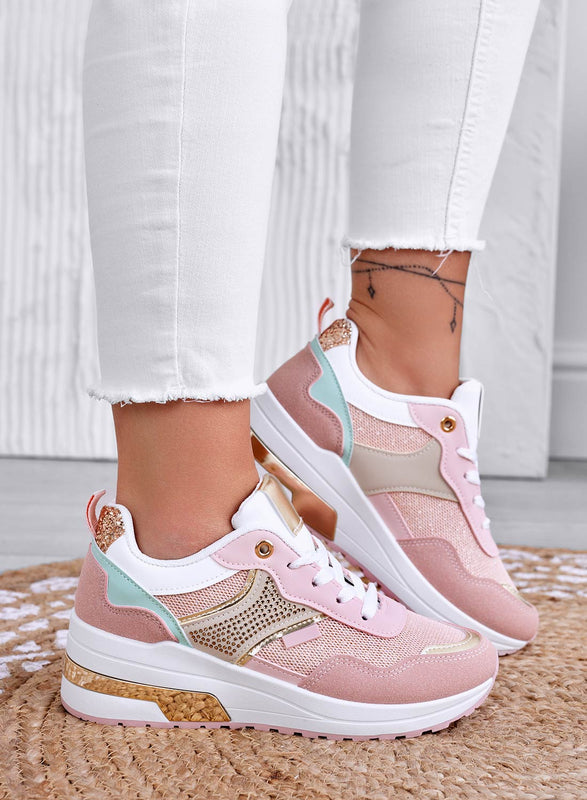 Sneakers rosa con zeppa e inserti oro