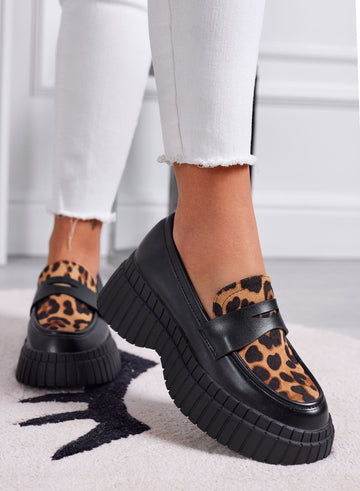 SIRIA - Mocasines plataforma negros con inserto animal print leopardo