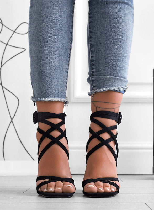 KIARA - Sandalias negras con cordones y tacones altos de alexoo