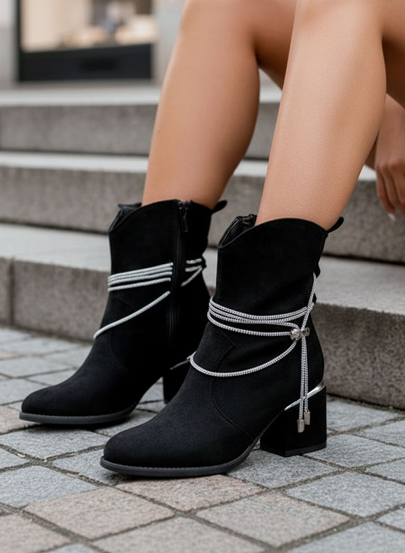 ZAFIRA - Stivaletti neri Alexoo scamosciati con lacci in strass