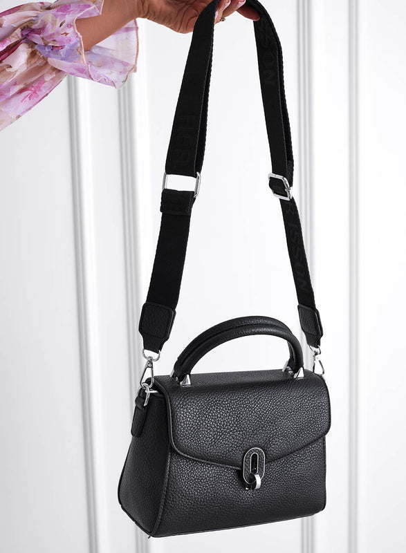 Bolso negro con bandolera B237