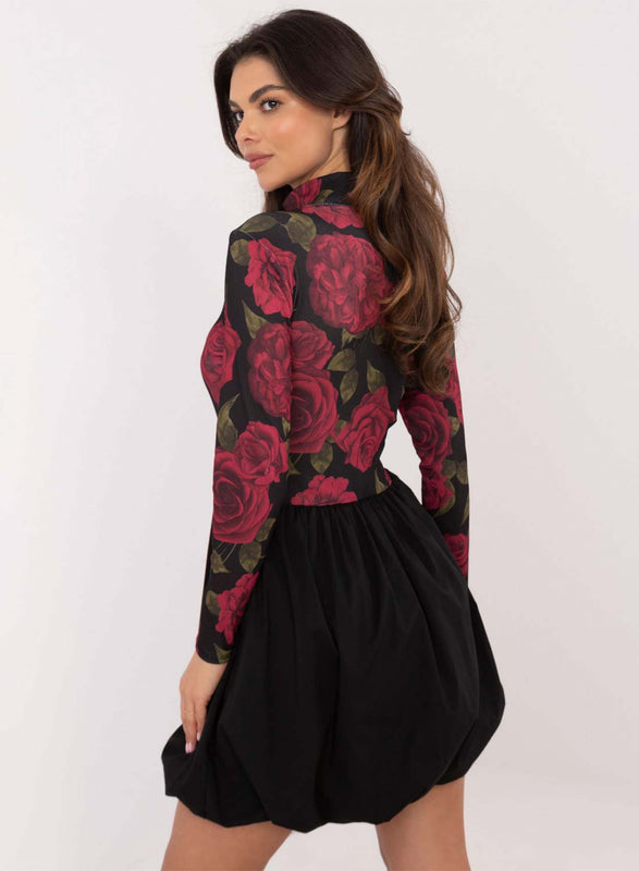 Vestido negro con estampado