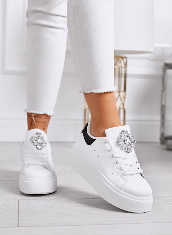 RONNIE - Zapatillas blancas con plataforma, parte trasera negra y maxi flor joya