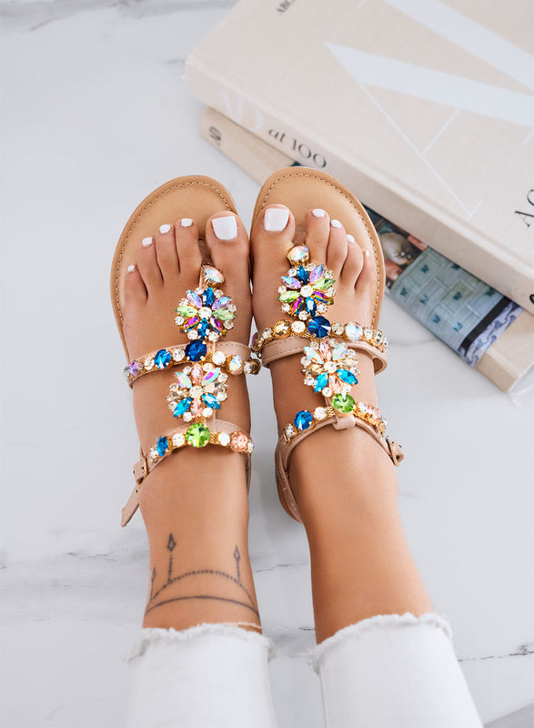 GIULY - Sandalias beige planas con piedras de joya multicolores