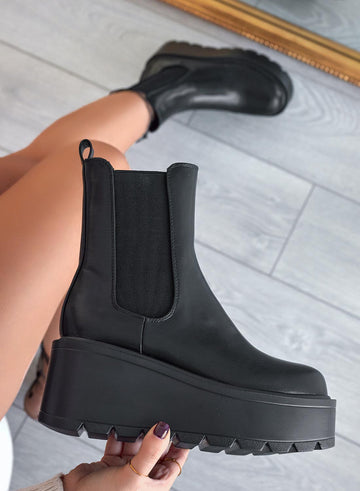 Alexoo black ankle boots with wedge heel and side elastic