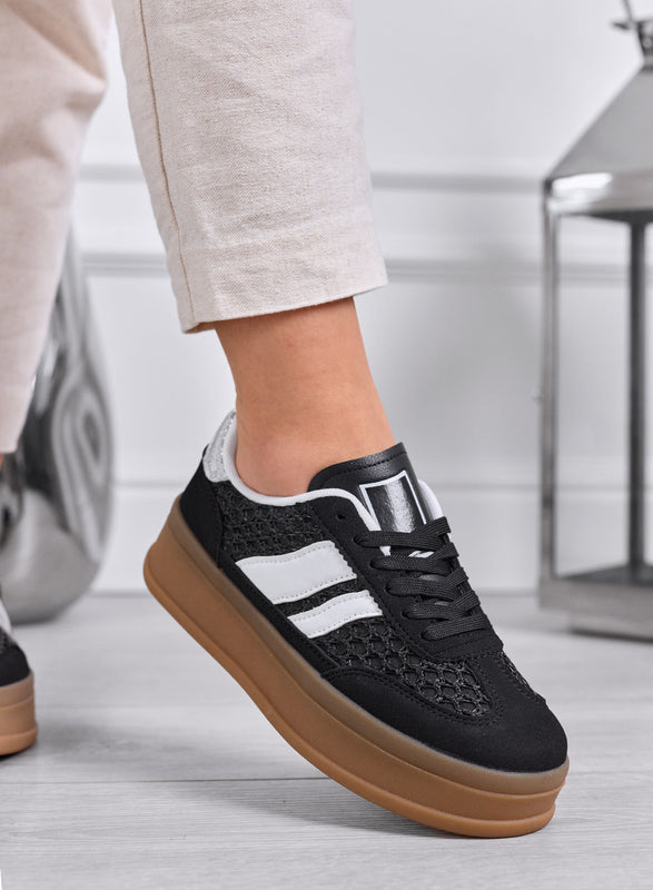 MARISOL - Baskets noires avec empiècements blancs et semelle en caoutchouc