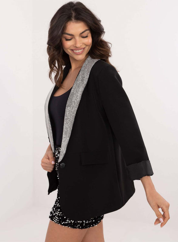 Blazer negro con cuello de strass