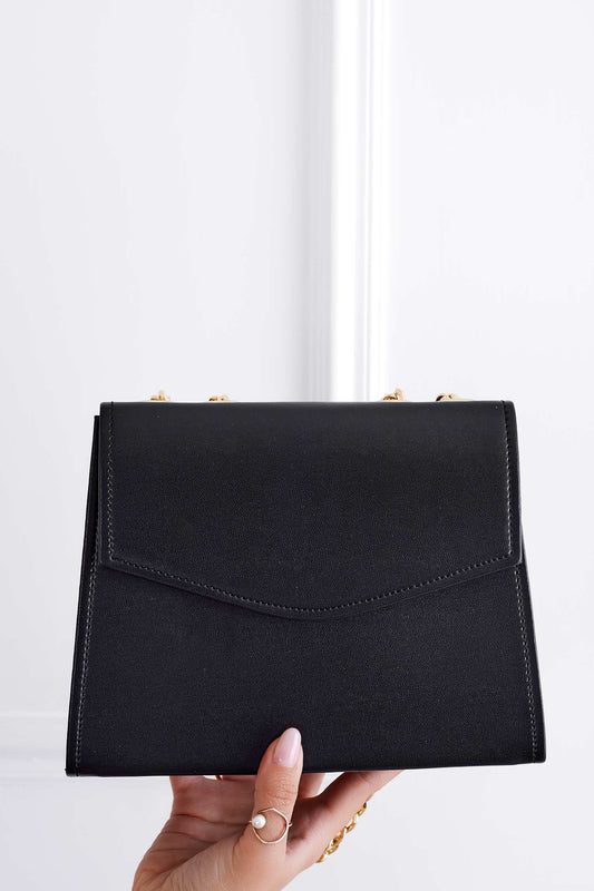 Bolso clutch negro B217 con cadena dorada