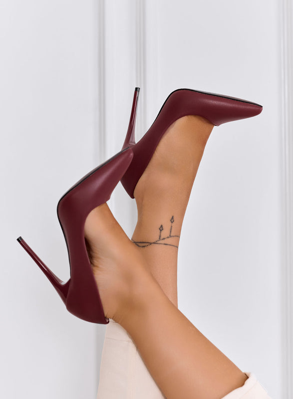 ANTAS - Zapatos de salón burdeos con tacón alto