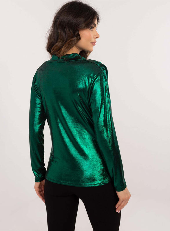 Camiseta verde metalizada con escote suave