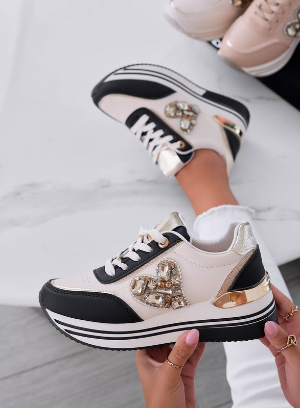ABBY - Zapatillas negras con joya de corazón y plataforma