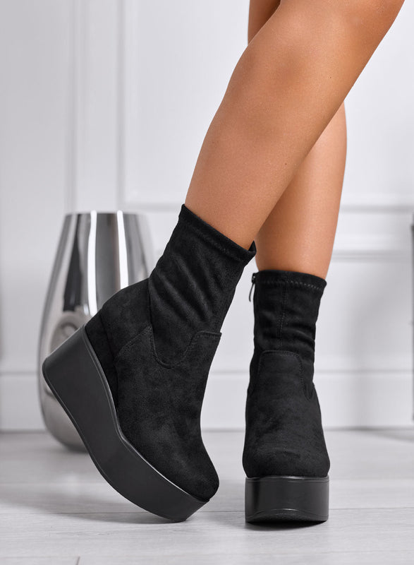 MIAA - Botines Alexoo negros de ante con cuña