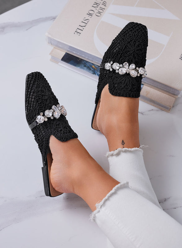 ORIETTA - Sabot en encaje negro con strass y punta cuadrada