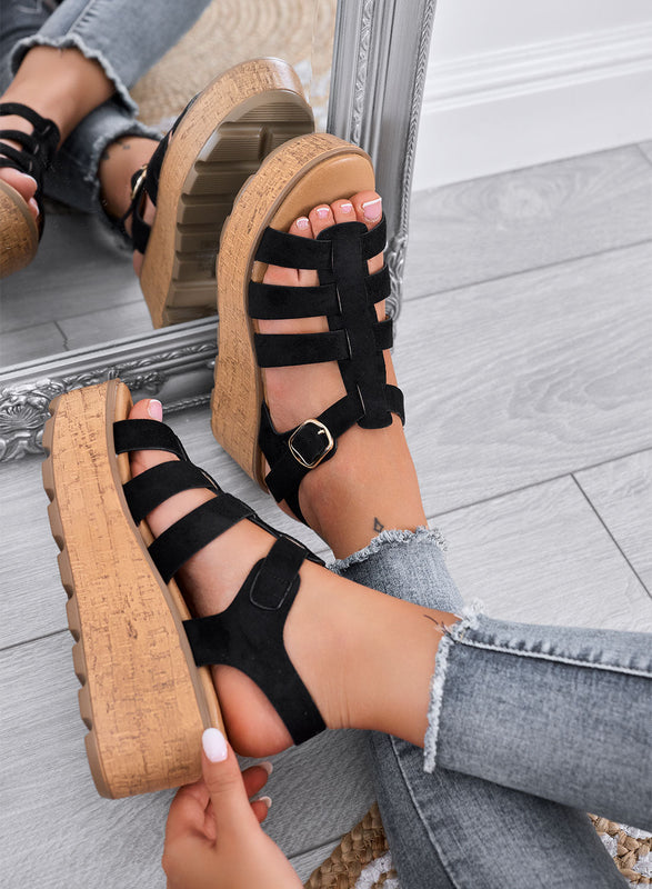 MATILDE - Sandalias negras con cuña platform efecto corcho