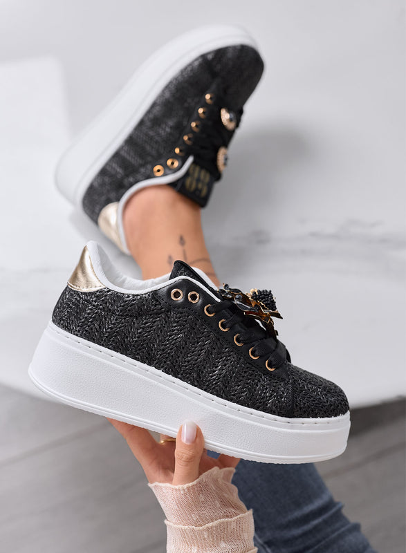 DOROTY - Sneakers nera con Applicazioni fiore Gioiello e Suola Platform