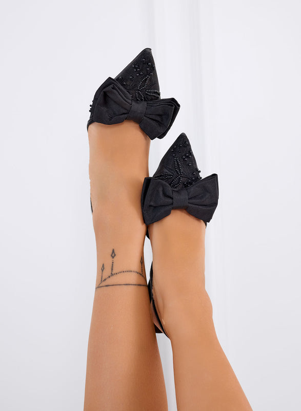 INFINITY - Zapatos de salón negros en punta con lazo y perlas bordadas