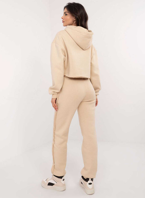 Conjunto beige de dos piezas con felpa y estampado Brooklyn