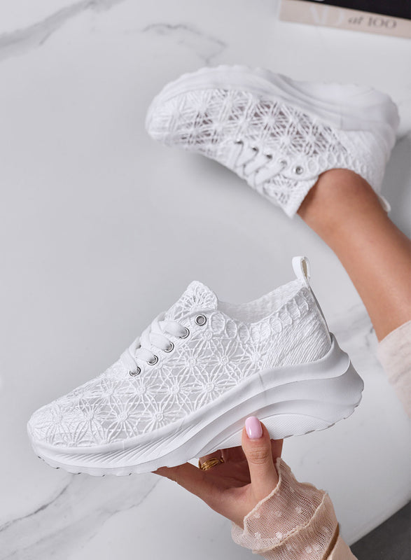 ESRA - Zapatillas blancas perforadas con suela ligera y cómoda