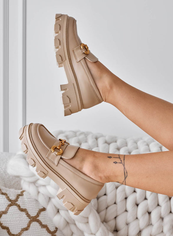 AGNESE - Mocassins beiges avec boucle dorée