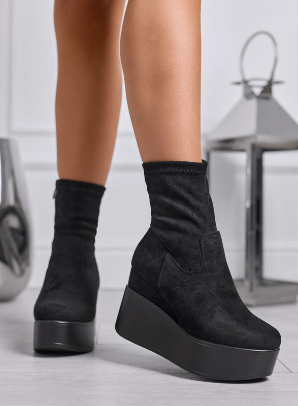 MIAA - Botines Alexoo negros de ante con cuña