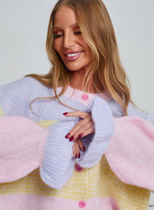 Cárdigan oversize suave en colores pastel
