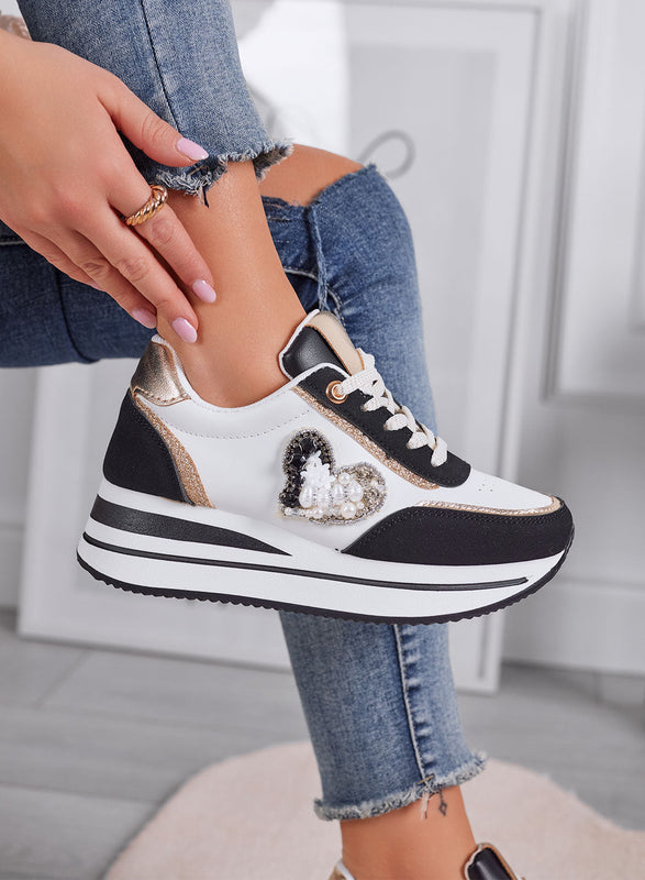 LORELLA - Zapatillas negras con aplicación de joya en forma de corazón