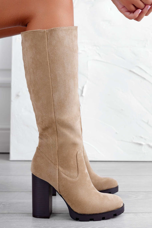 High-heeled suede mud boots