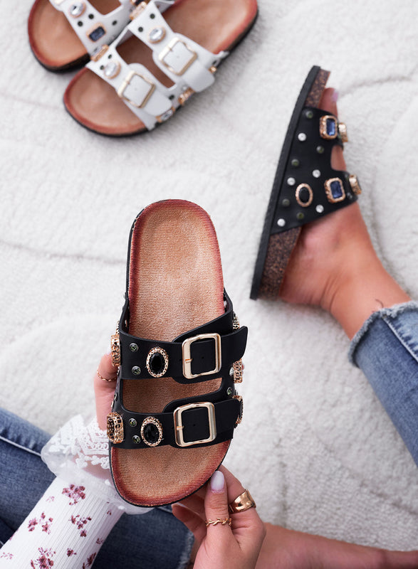 GIULIA - Sandalias slippers negras con piedras y hebillas