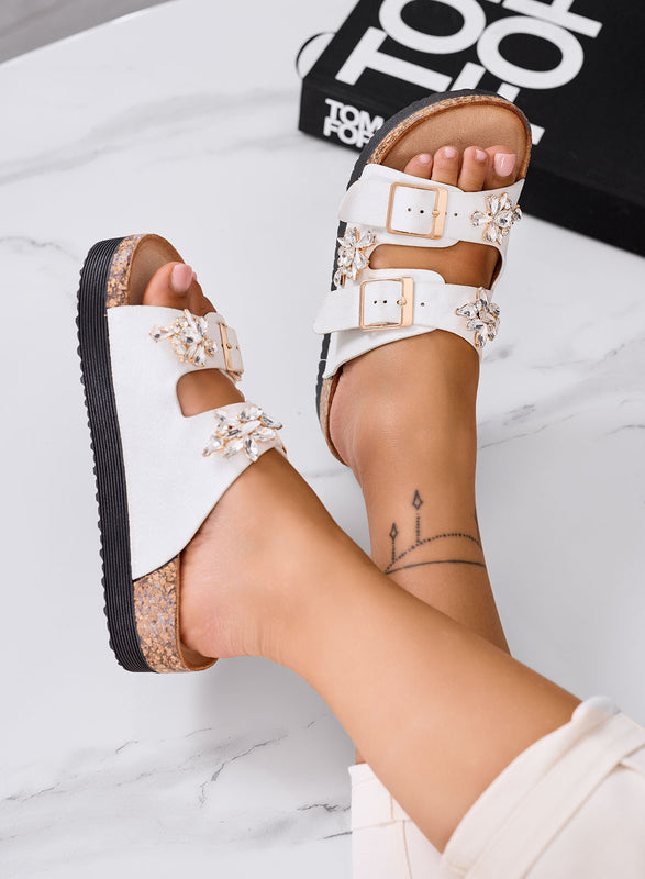 MONNALISA - Sandalias tipo chancla blancas con plataforma, doble hebilla y strass
