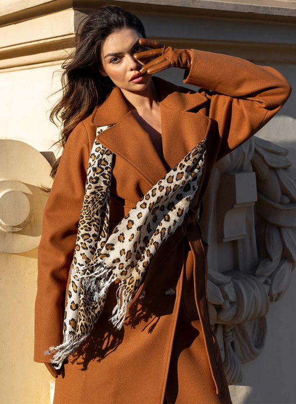 Bufanda tipo foulard con estampado de leopardo