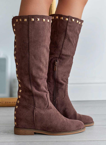 Alexoo brown suede boots with internal wedge and studs