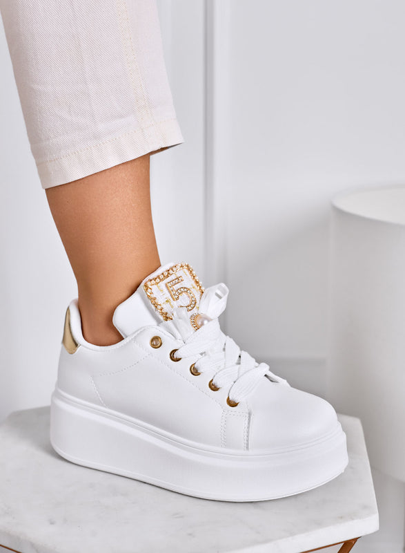 VALENTINA - Baskets blanches à plateforme avec numéro 5 et détail perle