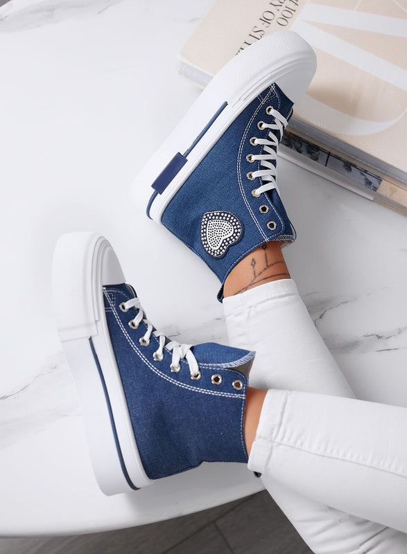 LARA - Zapatillas altas azul con suela platform y aplicación de corazón
